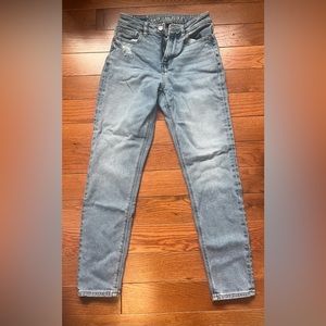 American Eagle Mom Jeans